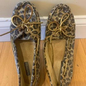 Women’s sperry shoes